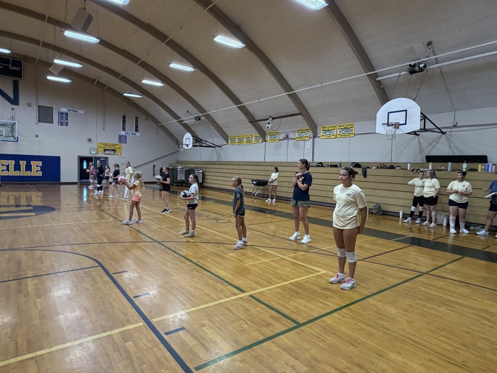 Comet Volleyball Camp