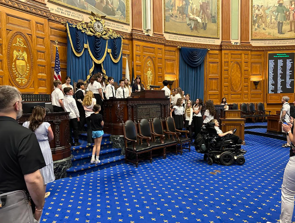 LBMS students inside of the State House.