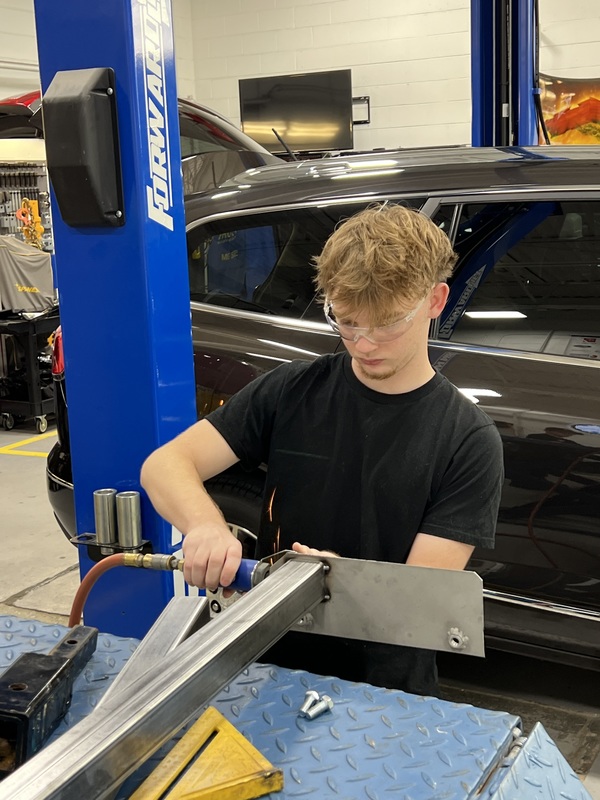 Grade 9 Student in Auto Tech