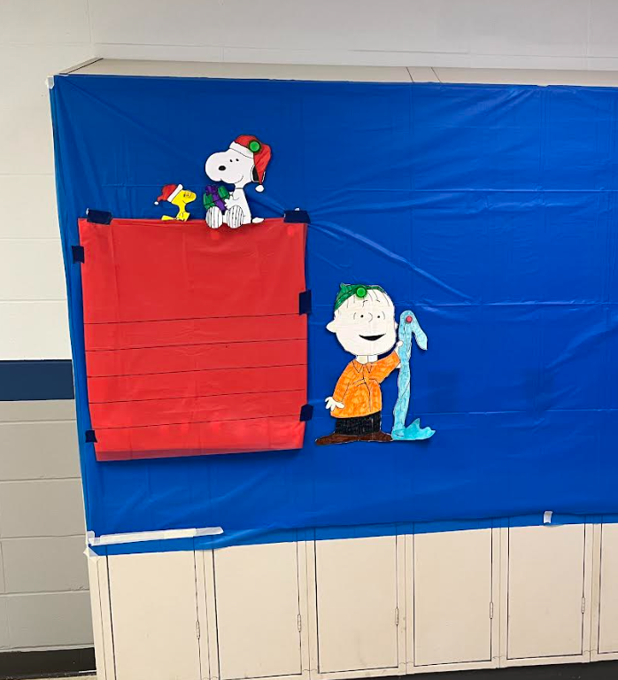 Charlie Brown - door decorating