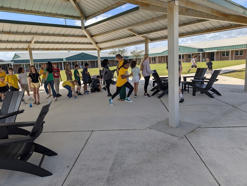 Students relay racing