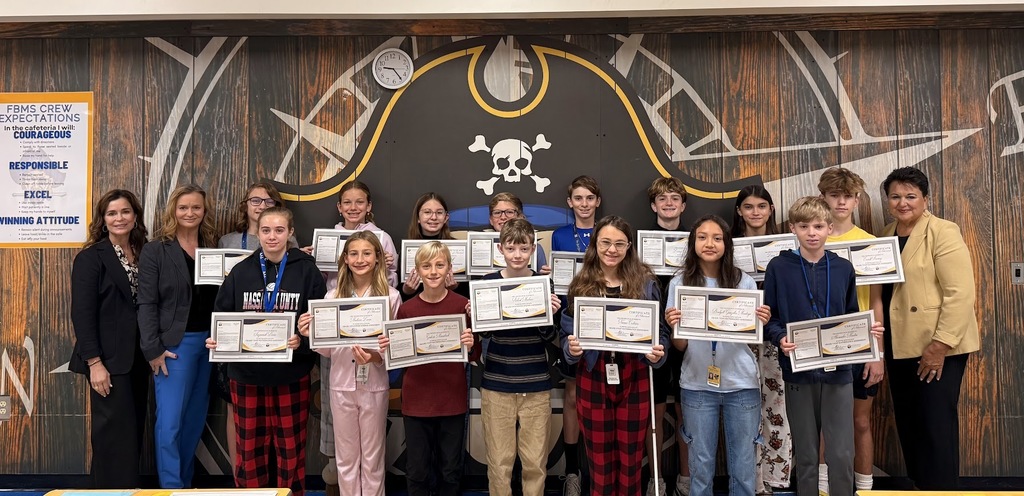 Photo of FBMS students, Dr. Crawford, Dr. Burns, and Mrs. McBee