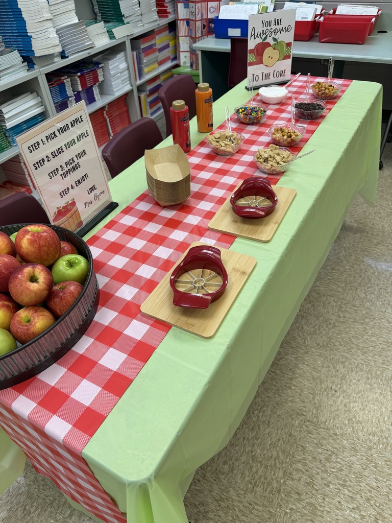 Apple nacho snack bar