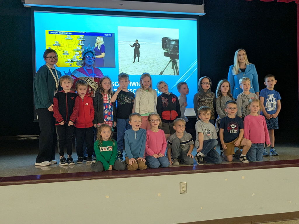 Kindergarten class with meteorologist Lee Southwick