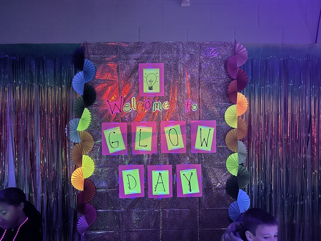 Glow Day stations