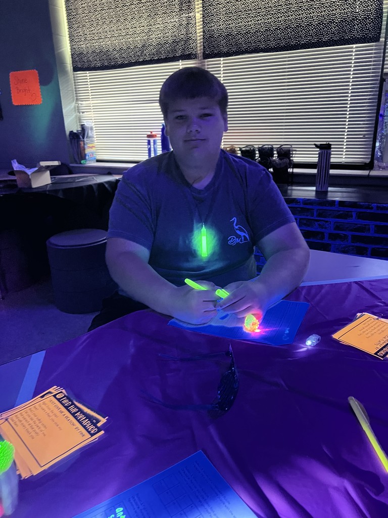 Glow Day stations