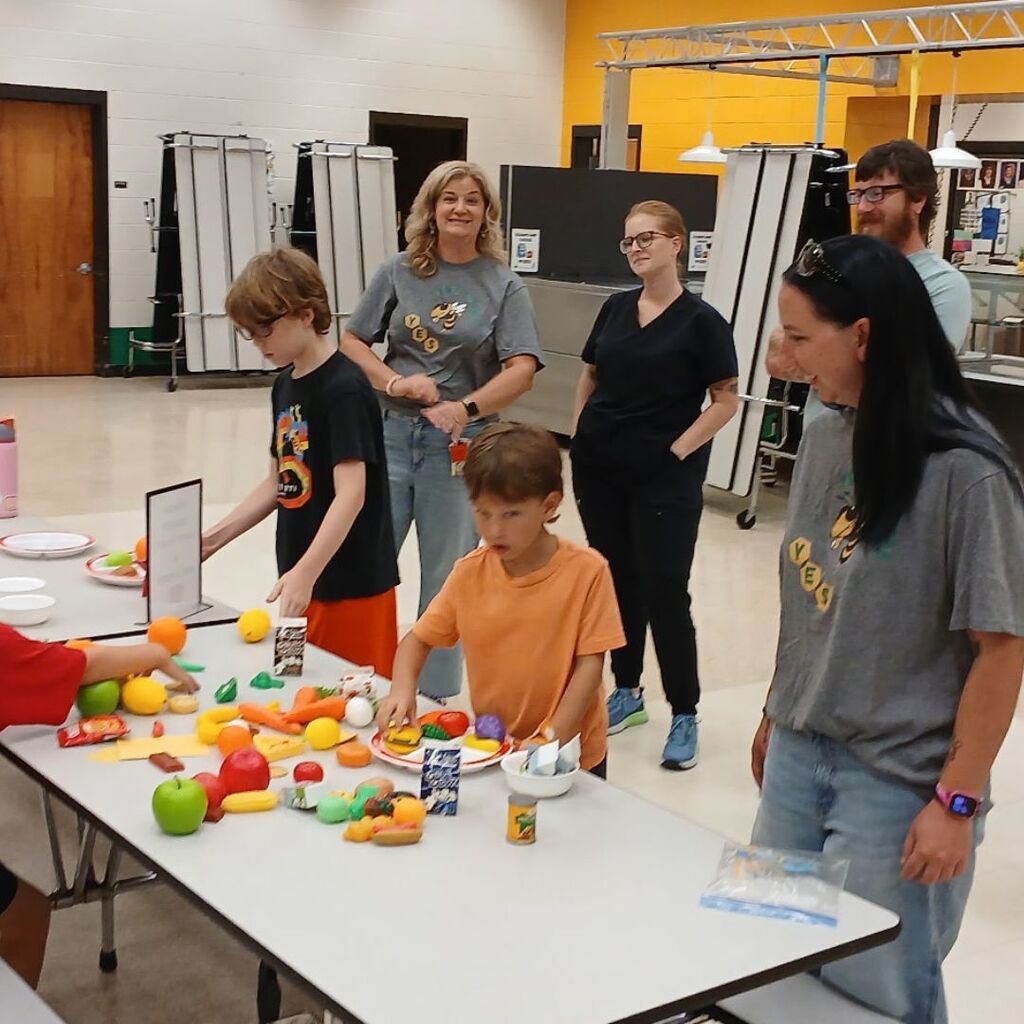 Cafeteria Food activity where students learn to make a plate.