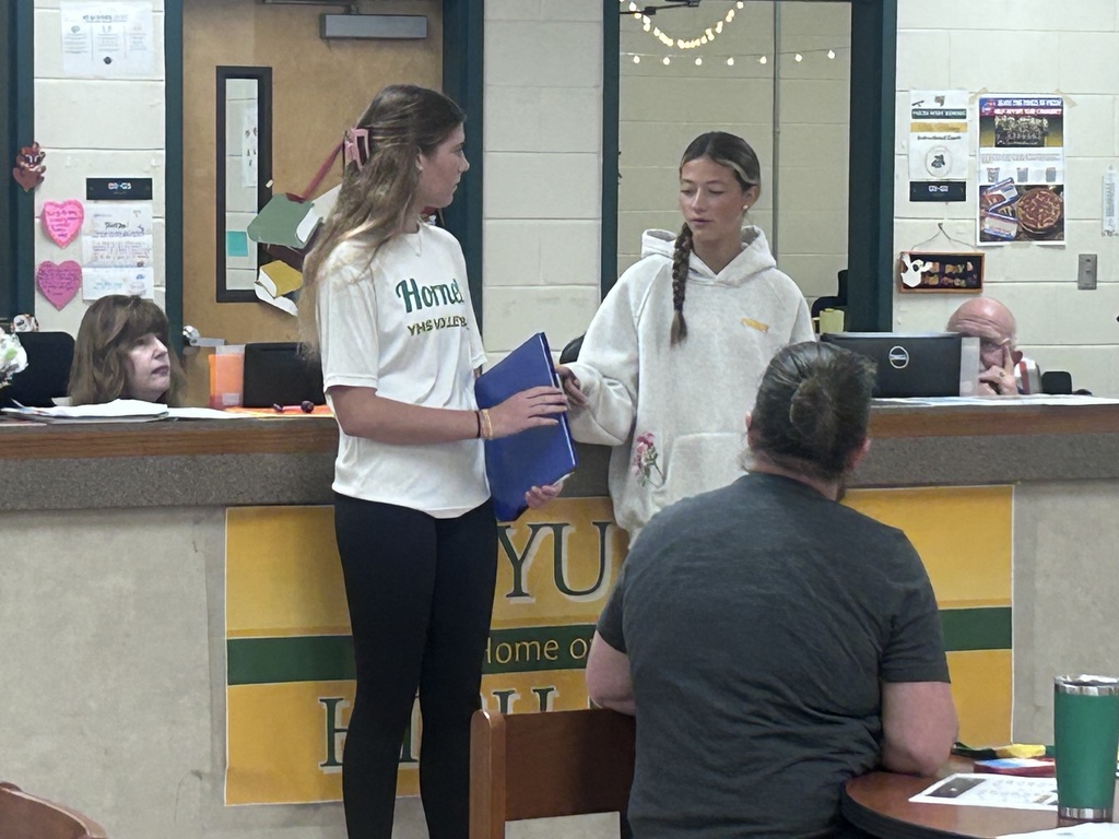 Two students at Yulee High School present AVID strategies
