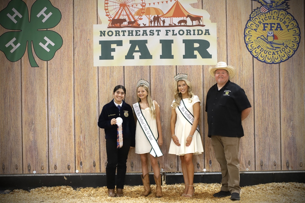 FFFA students receiving awards at the Northeast Florida Fair