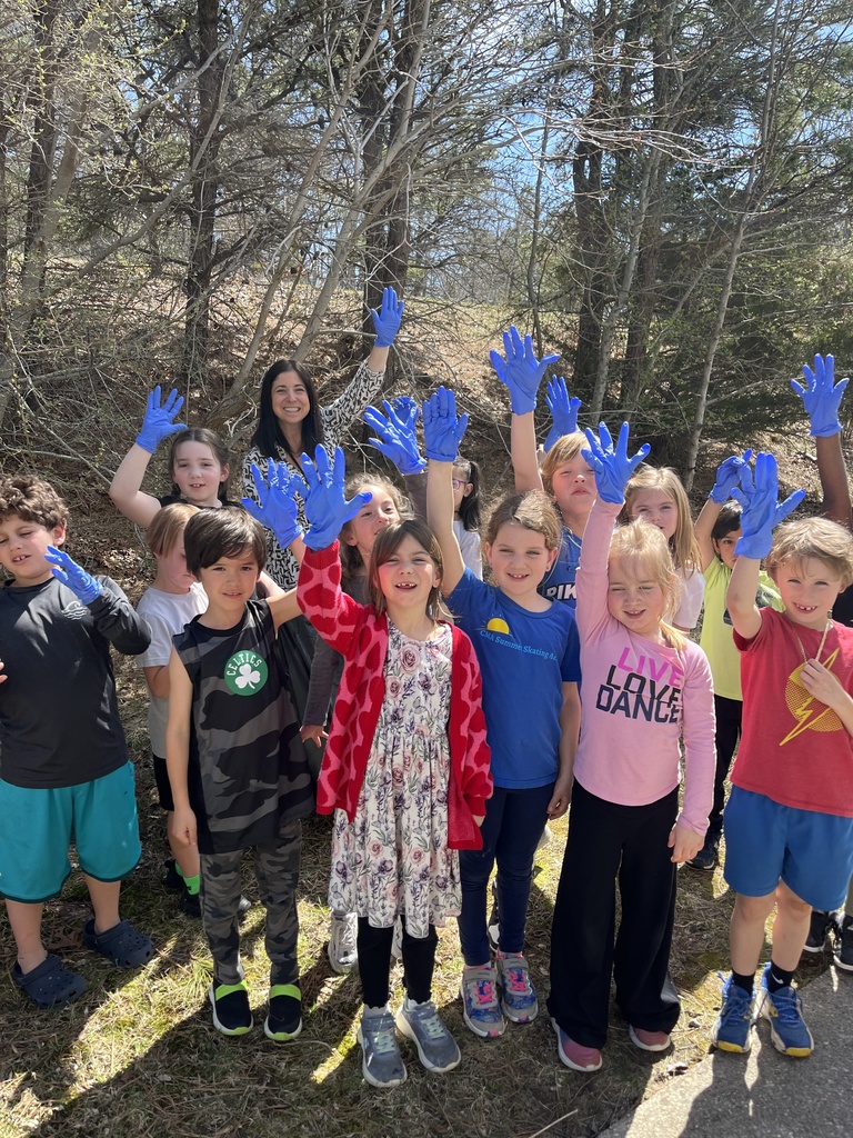 earth day kids cleaning up