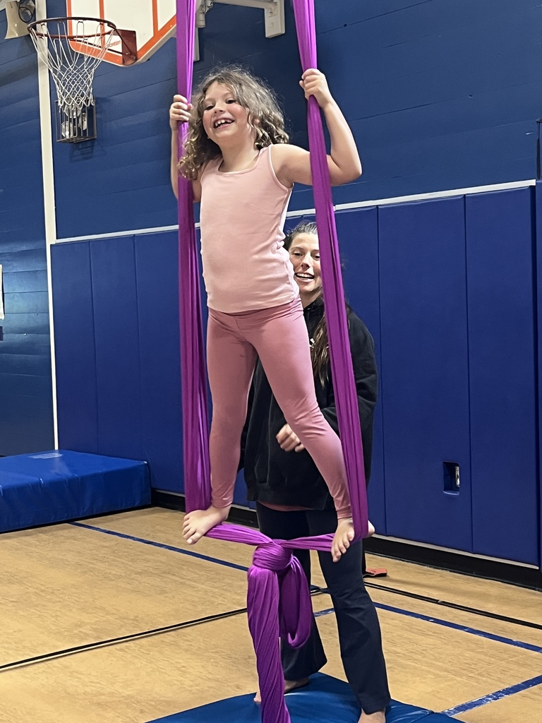 Our students had a fantastic time enjoying the Payomet Circus right here in our gym!