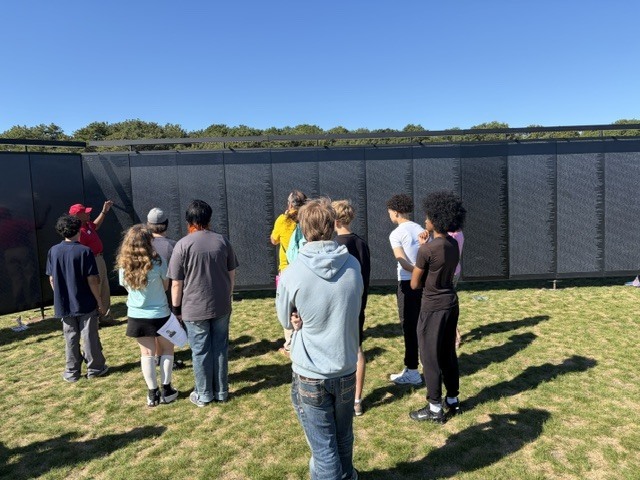 NRHS Students visit The Wall that Heals, a 3/4 scale replica of the Vietnam Memorial