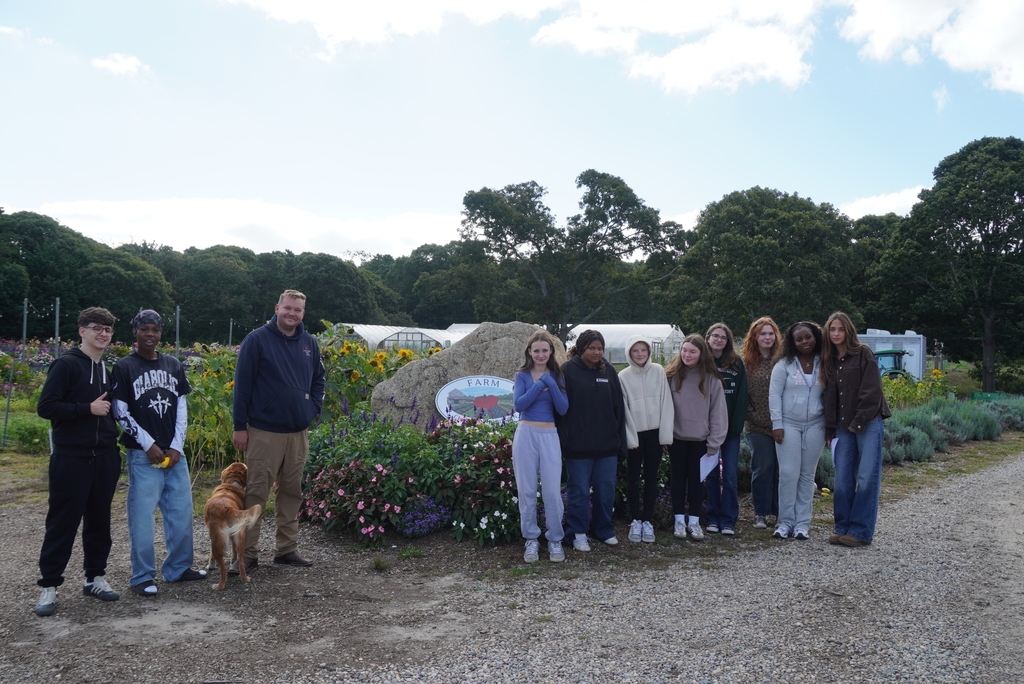 students stand in line at chatham bars inn farm