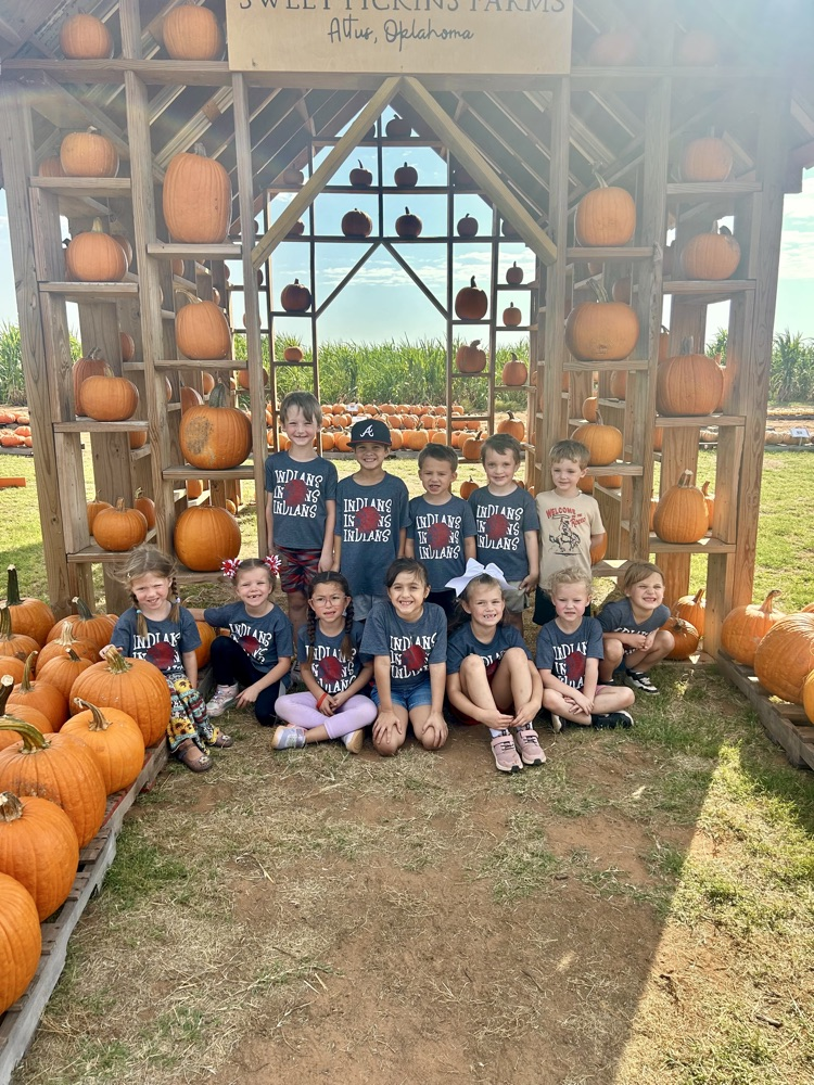 elementary at the pumpkin patch