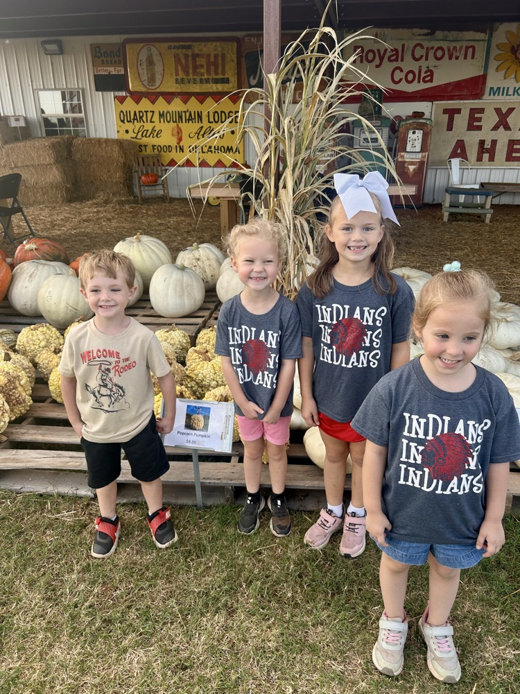 elementary at the pumpkin patch