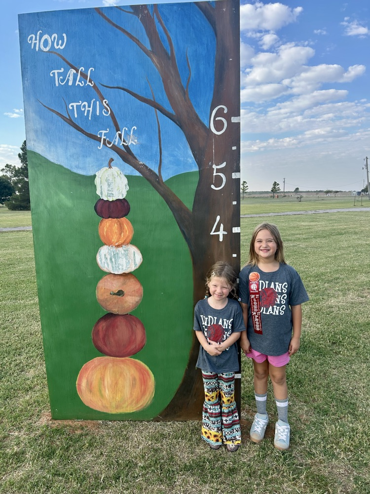 elementary at the pumpkin patch