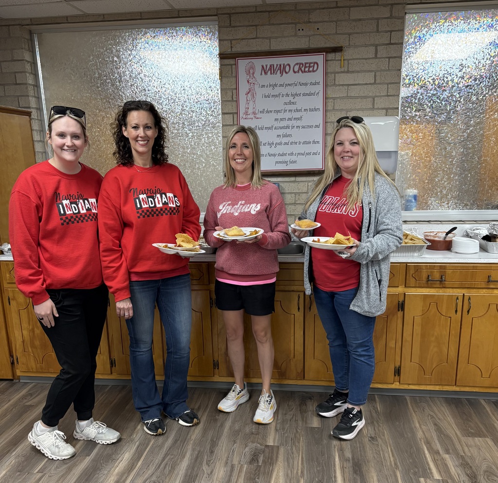 teachers with lunch