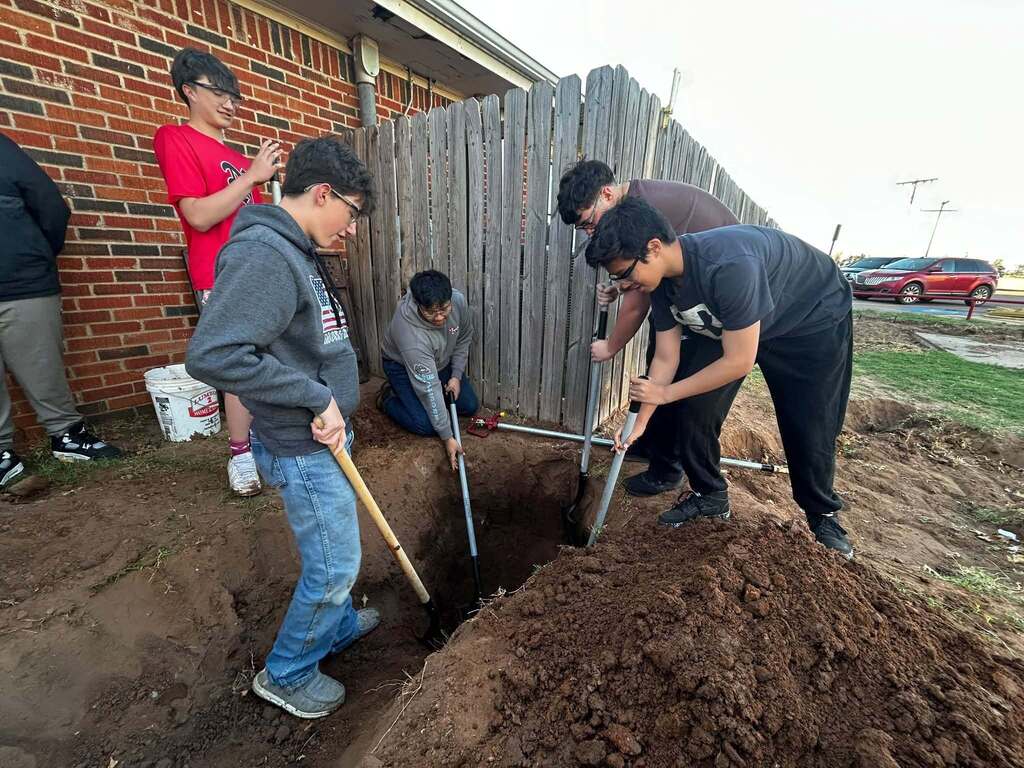 Navajo Students working on Outdoor Classroom