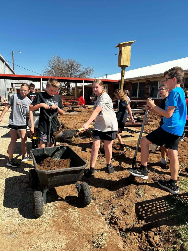 Navajo Students working on Outdoor Classroom