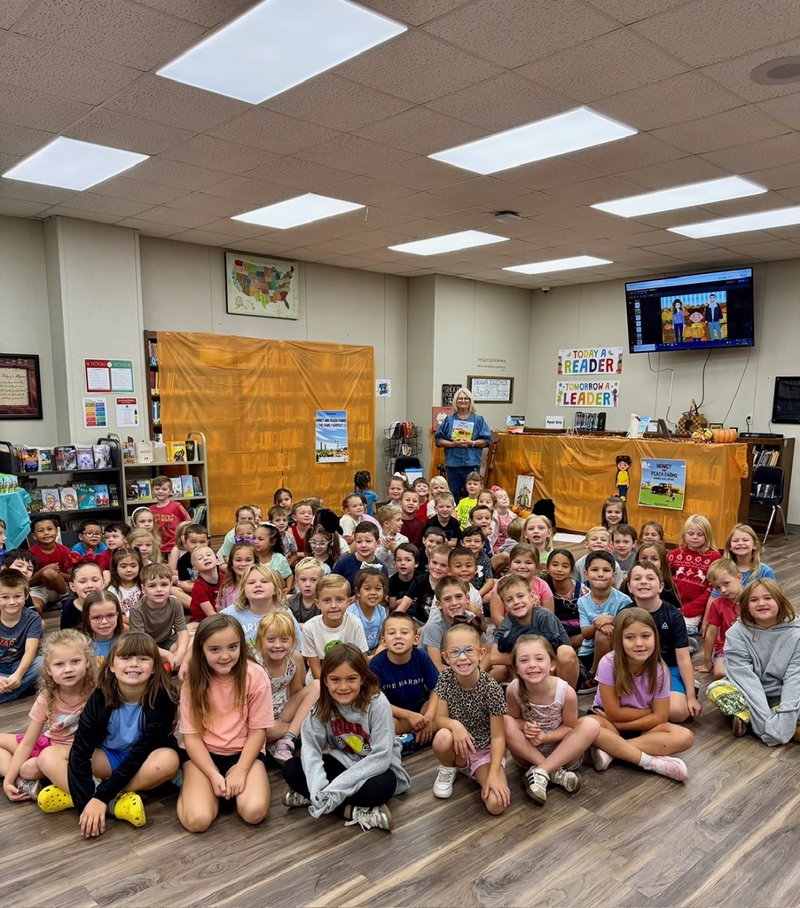 Local Author Dana Patterson visits Navajo