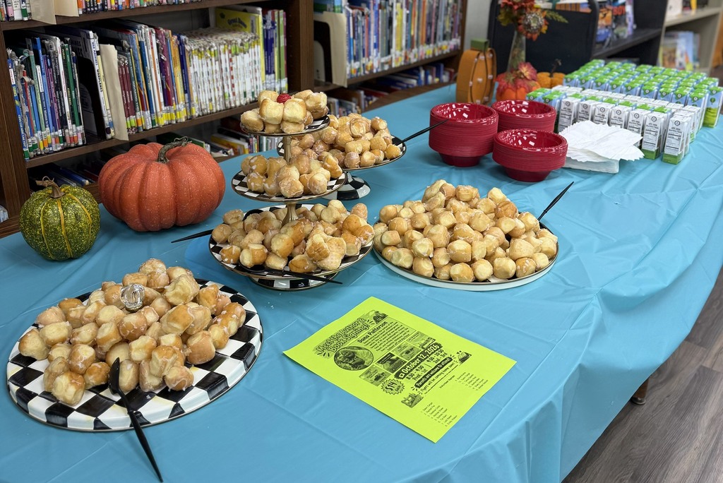 Local Author Dana Patterson visits Navajo