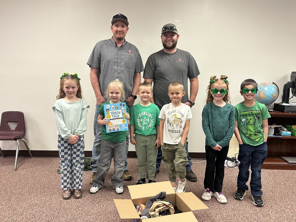 Kinder Learns About Recycling