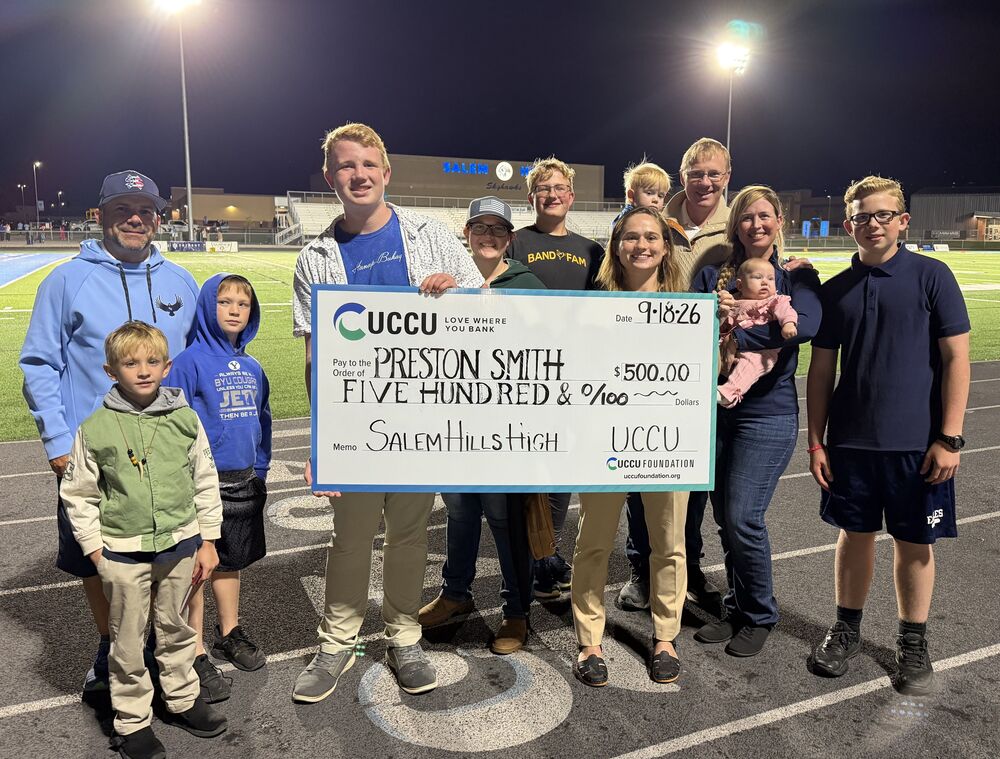 Preston Smith receiving his scholarship