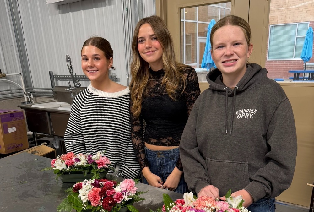 Salem Hills High School Floriculture Class
