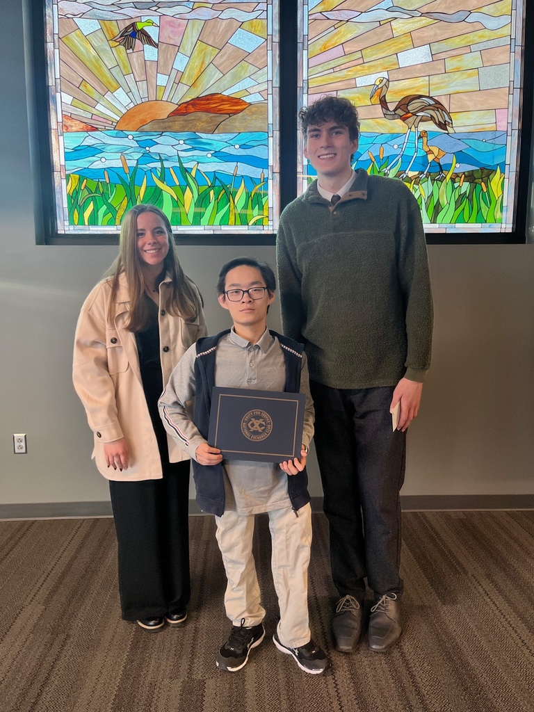 SHS Students win awards