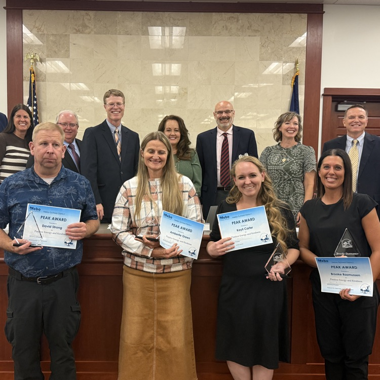 Group photo of the PEAK Award winners