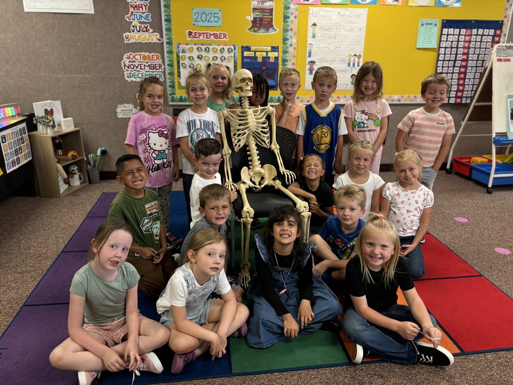 1st grade with a skeleton