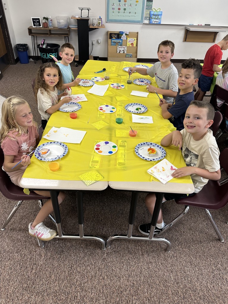 2nd  grade making candles