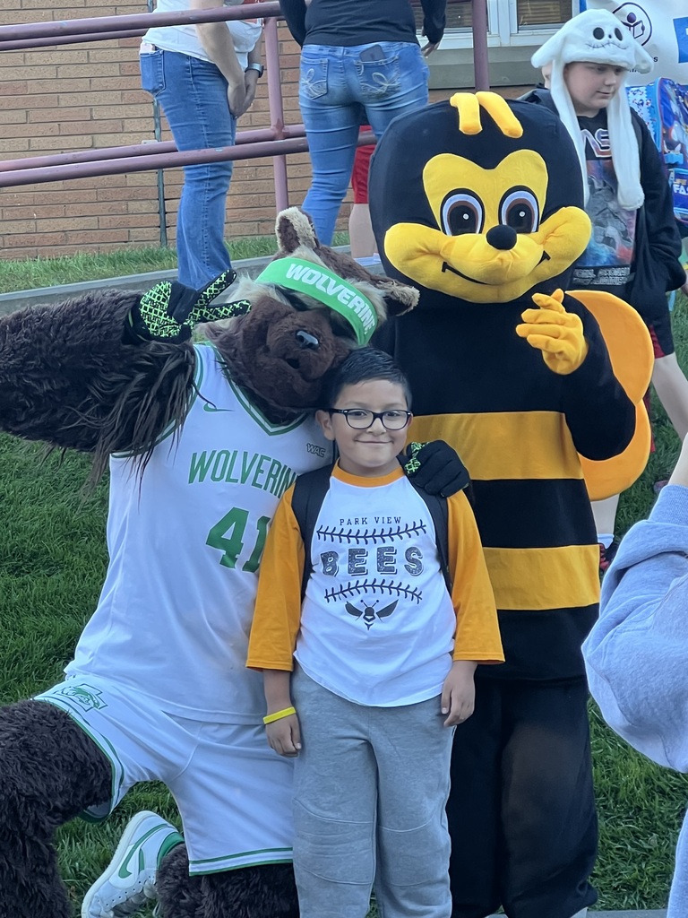 UVU wolverine and Park View Bee with student