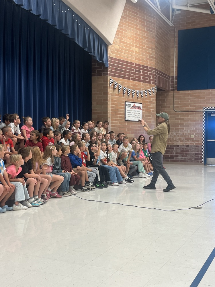 Third grade had Scales and Tails come to celebrate the end of their CKLA animal unit.