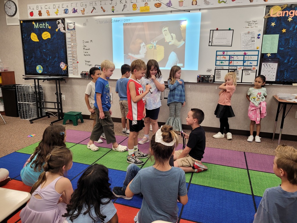 students acting out Tom Thumb