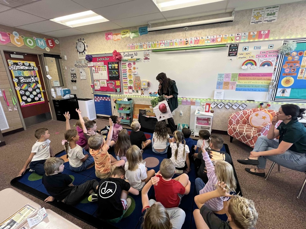 Red Butte Garden representative teaching in a first grade classroom.