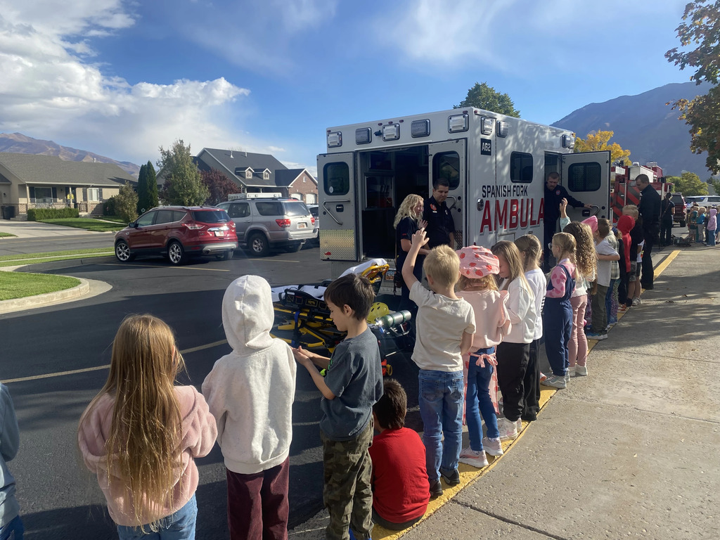 1st grade students got to look at the inside of an ambulance