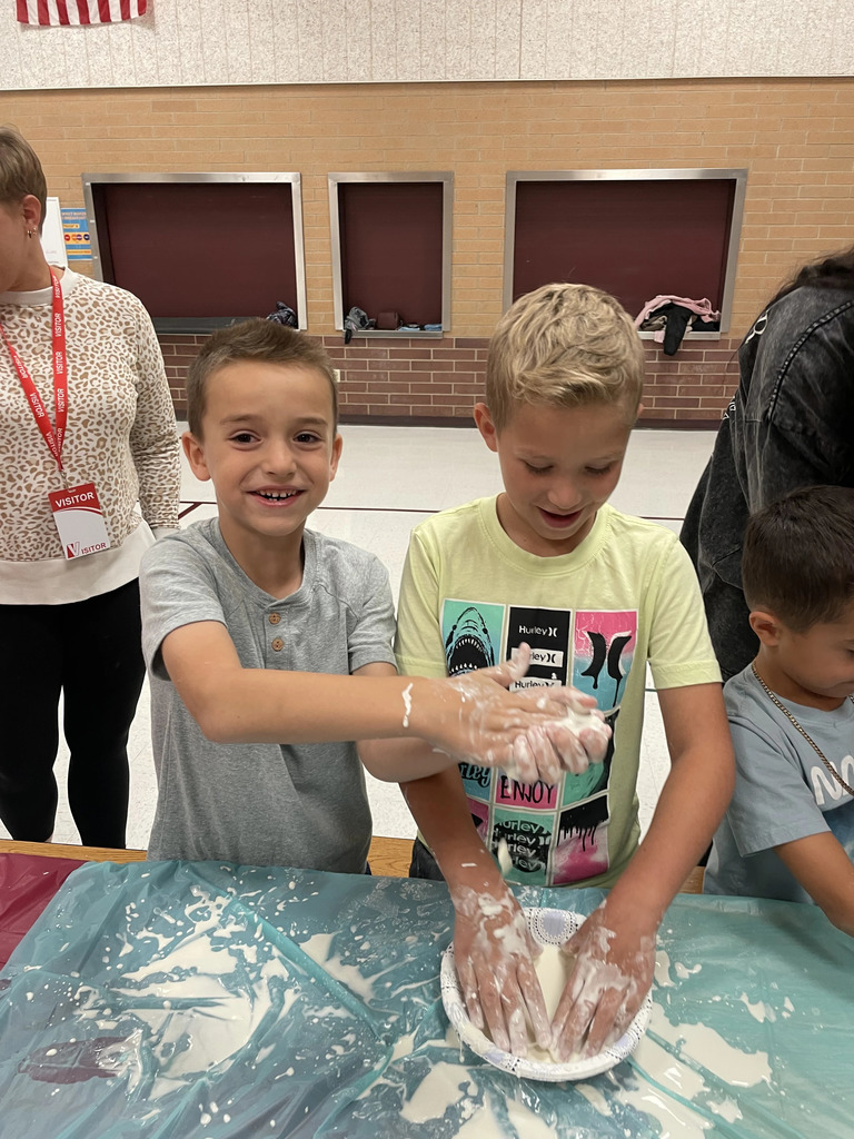 students making oobleck