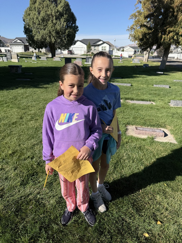 4th Graders at the cemetery