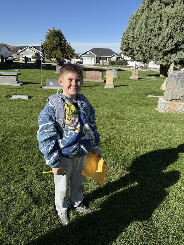 4th Graders at the cemetery