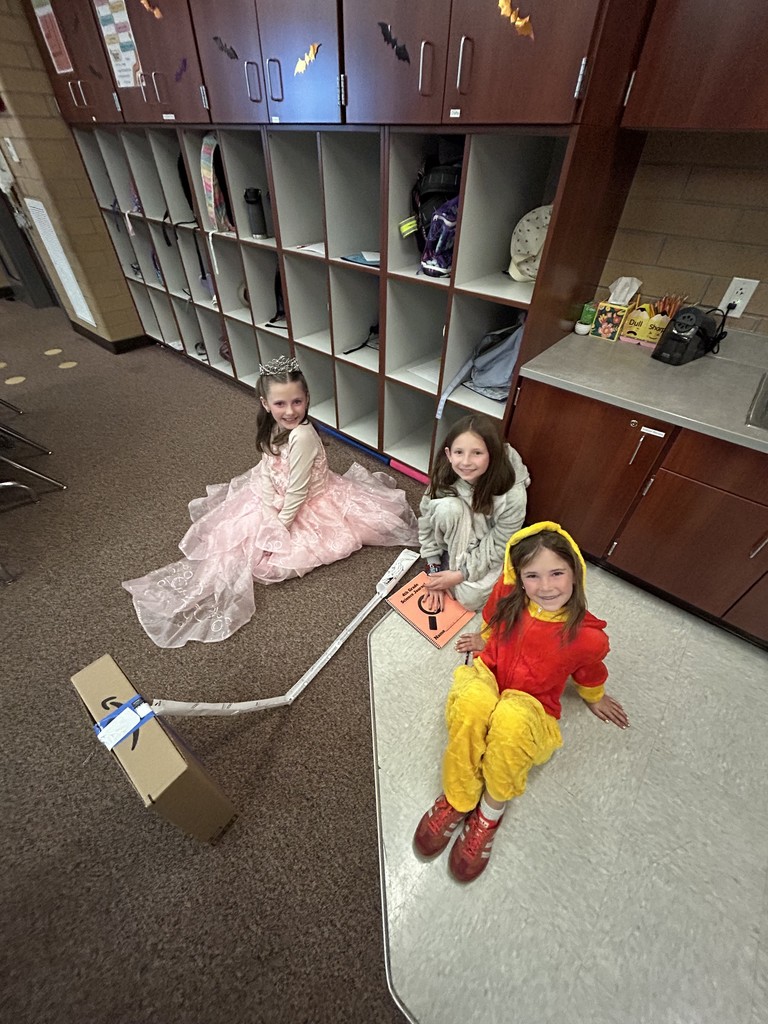 students posing for a picture