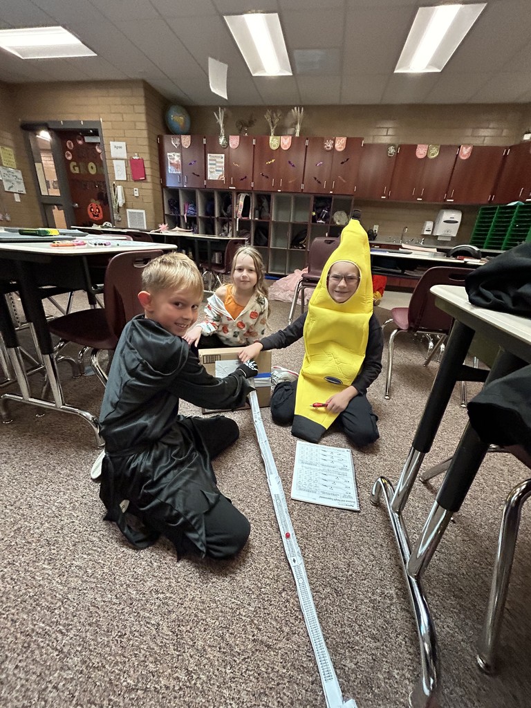 students posing for a picture