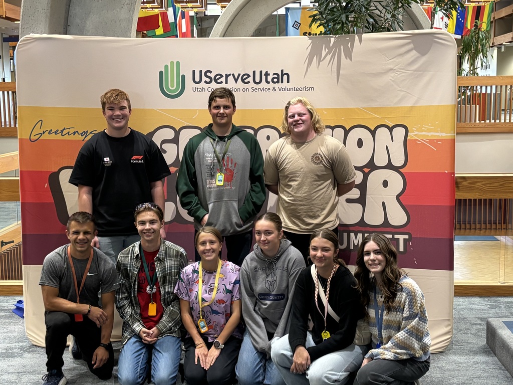 SHS students attend Volunteer Summit