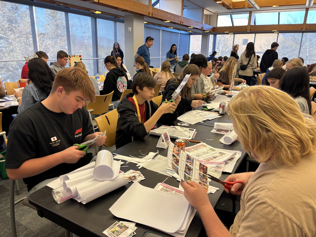 SHS students attend Volunteer Summit