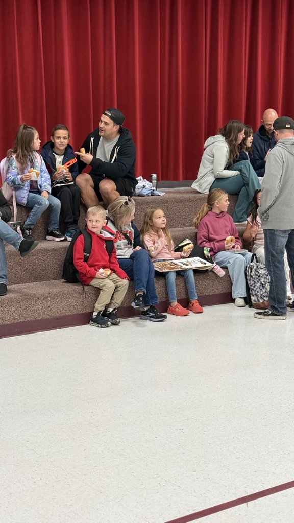Parents reading to students