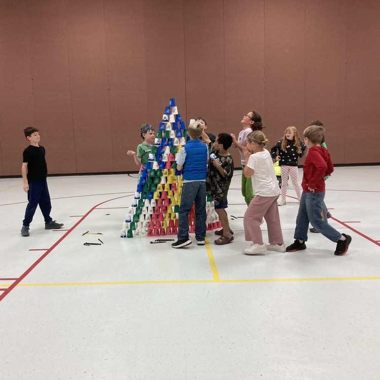 students building a tower with speed stack cups