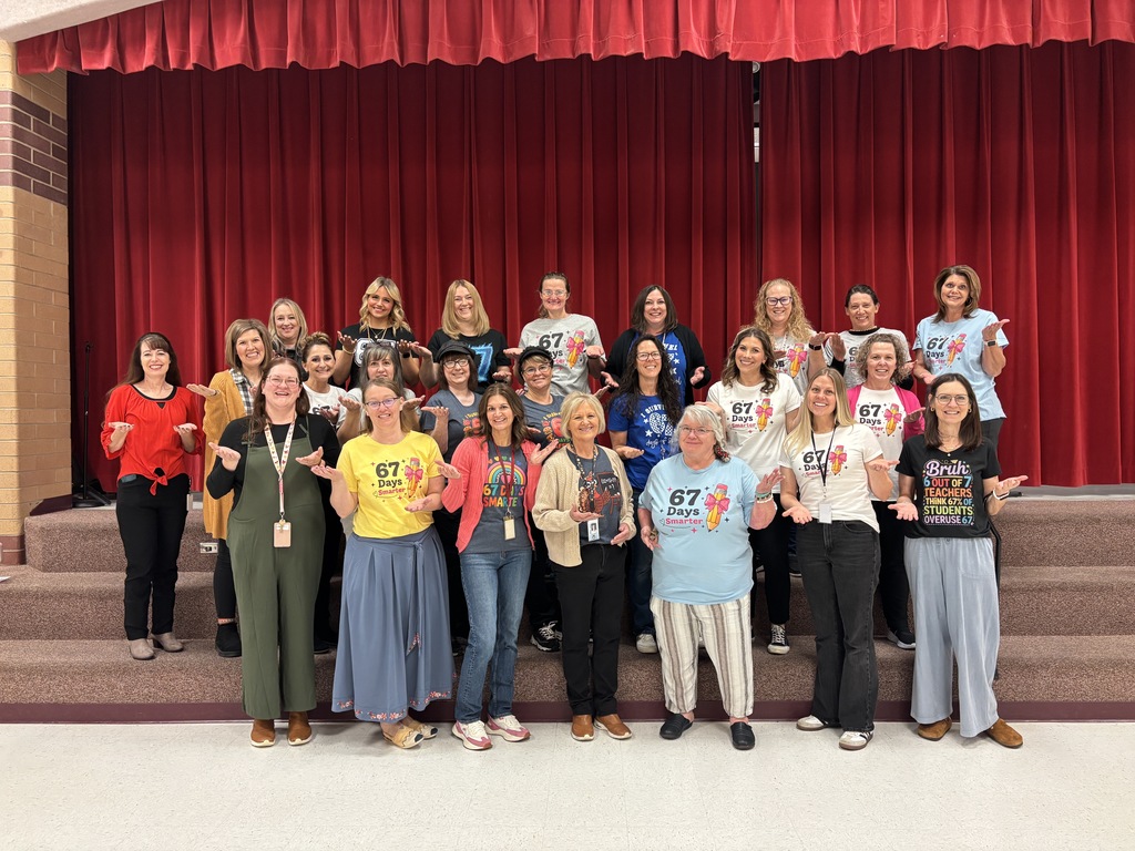 Canyon staff dressed in 6/7 day shirts