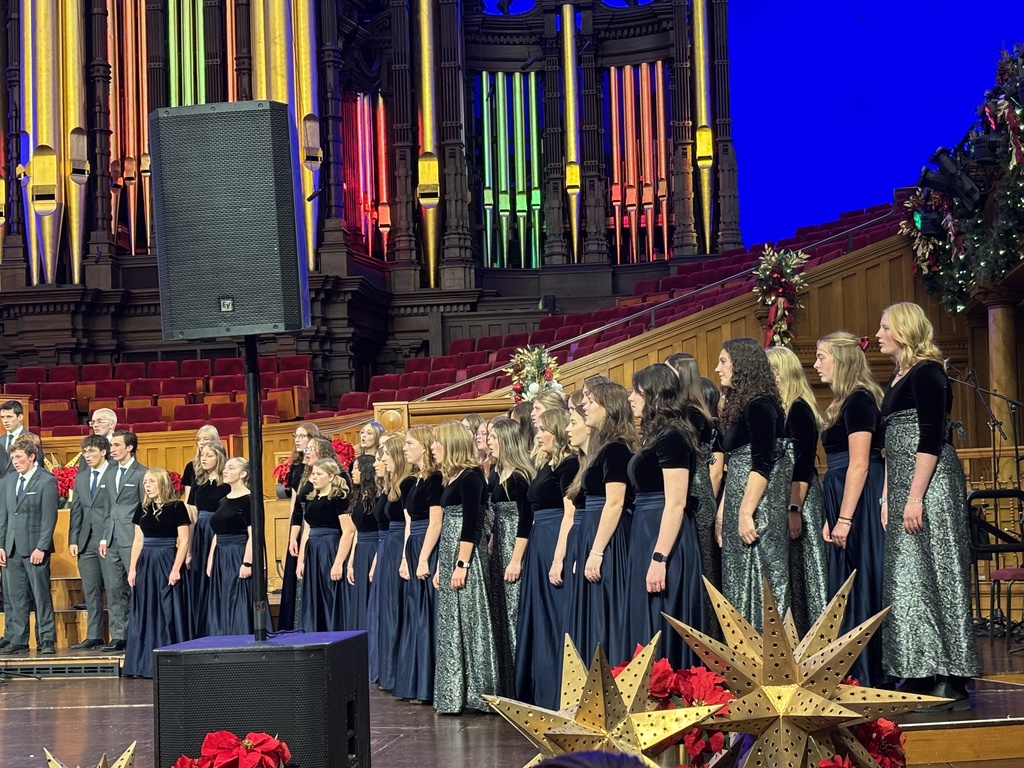 Choir Singing at Temple Square