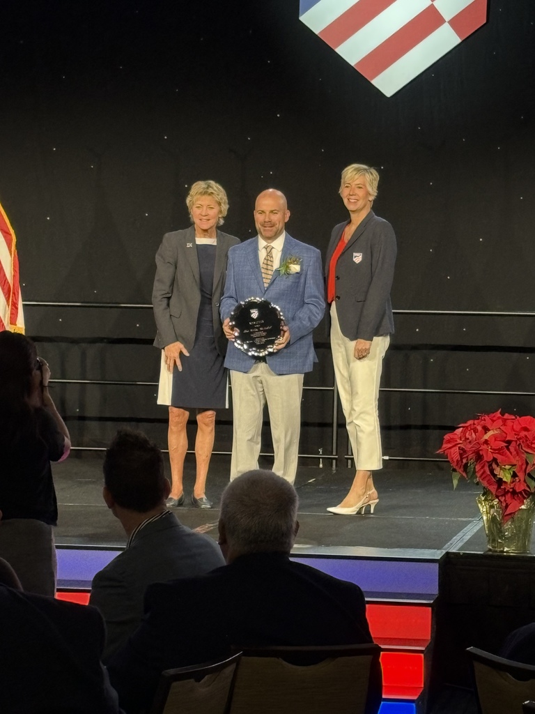 Lee Gillie Receiving the NFHS's Distinguished Citation award at their national conference