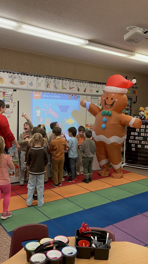 gingerbread man visits kindergarten